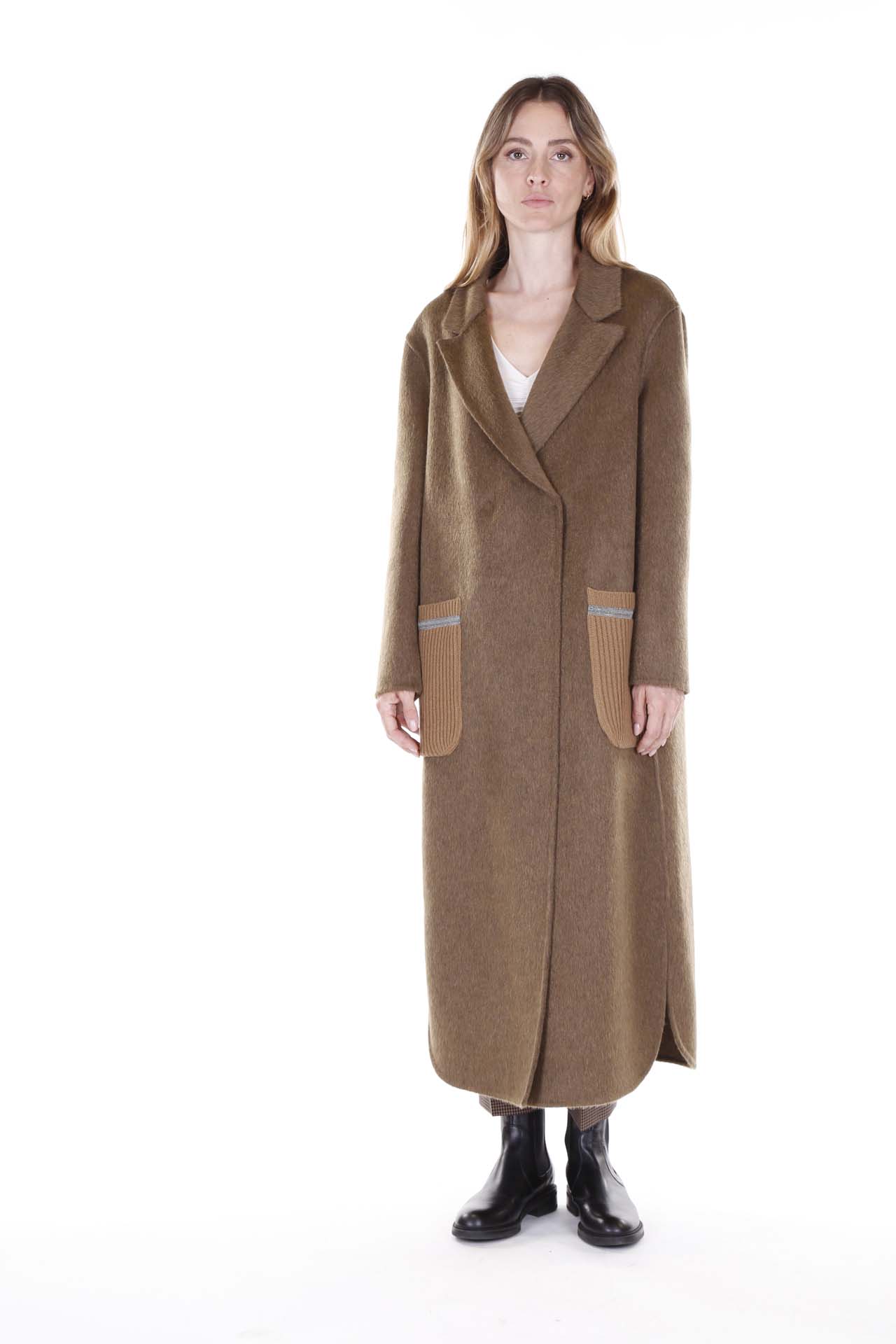 Fabiana Filippi, Cappotto